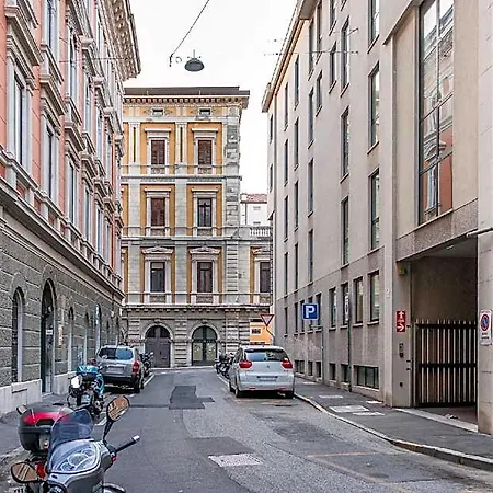 Pregiata Con Bagno Privato - Blu Di Prussia 3*