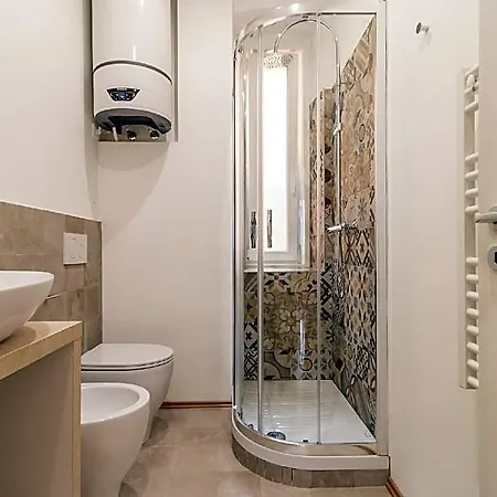 酒店 Pregiata Con Bagno Privato - Blu Di Prussia