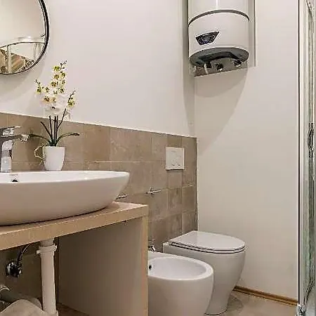 Pregiata Con Bagno Privato - Blu Di Prussia 3* 的里雅斯特